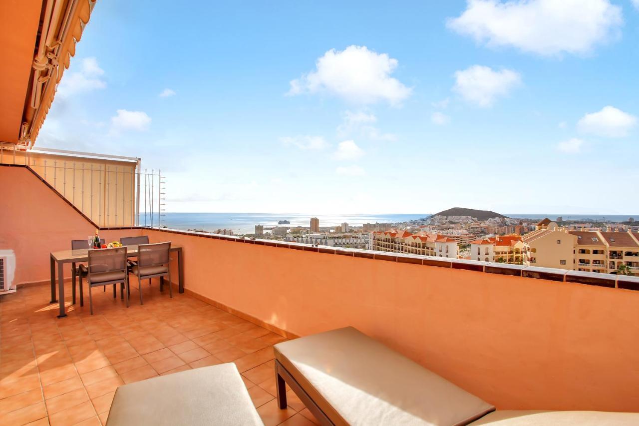 Top Floor, Sea View, Huge Terrace, Heated Pool, Garage Los Cristianos  Buitenkant foto
