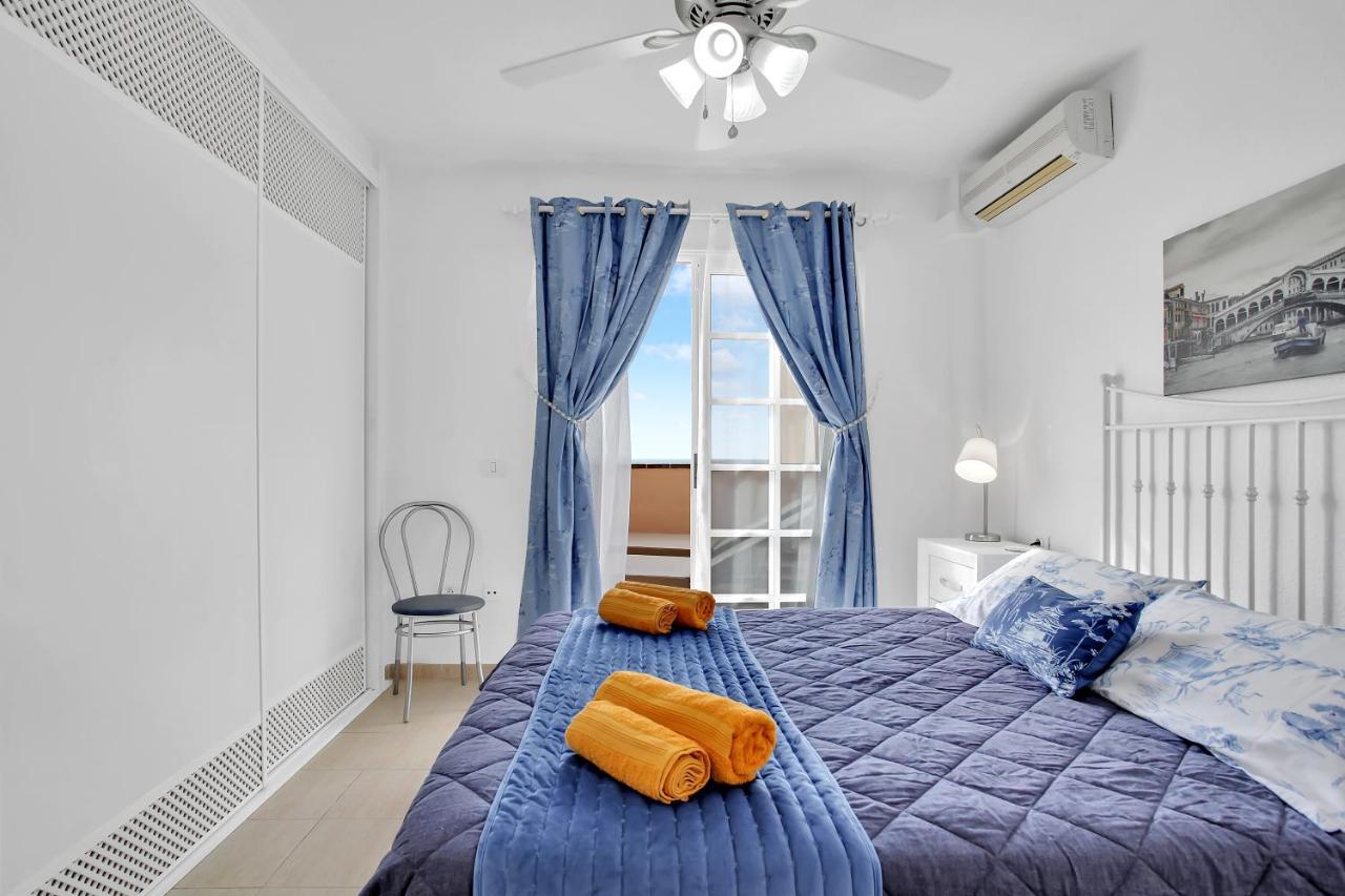 Top Floor, Sea View, Huge Terrace, Heated Pool, Garage Los Cristianos  Buitenkant foto