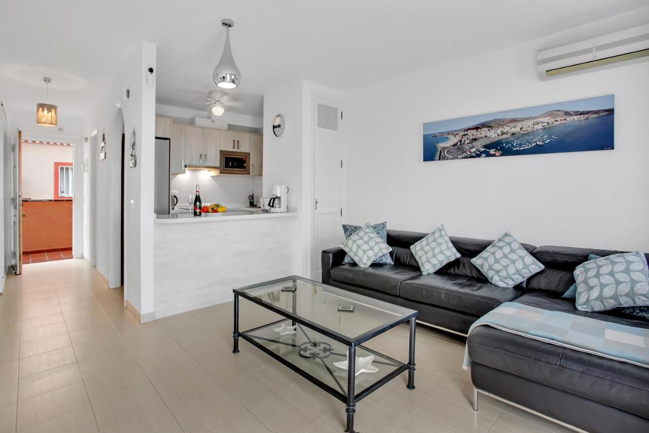 Top Floor, Sea View, Huge Terrace, Heated Pool, Garage Los Cristianos  Buitenkant foto