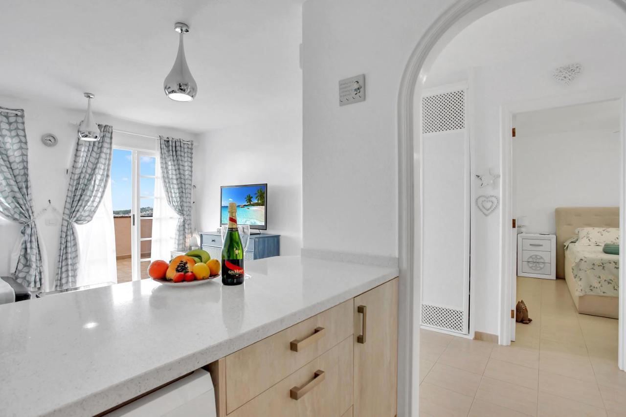 Top Floor, Sea View, Huge Terrace, Heated Pool, Garage Los Cristianos  Buitenkant foto