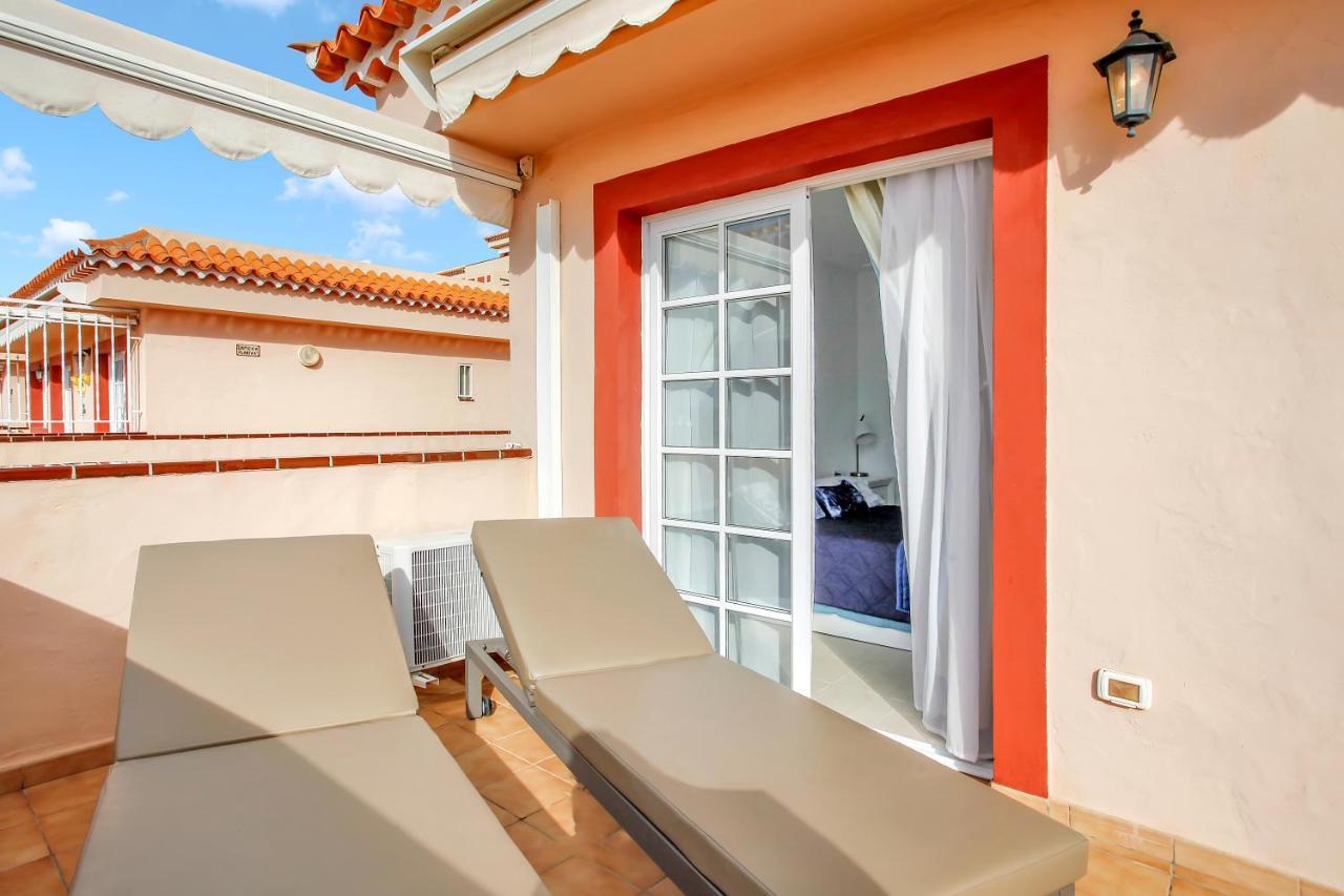 Top Floor, Sea View, Huge Terrace, Heated Pool, Garage Los Cristianos  Buitenkant foto